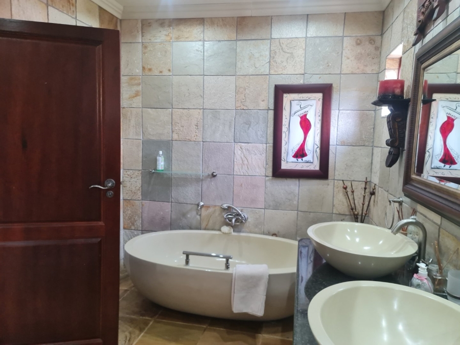 4 Bedroom Property for Sale in Cashan North West